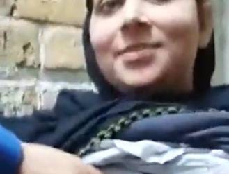 Desi Pakistani bhabhi exposing boobs pussy and ass with lover