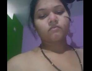 Desi horny aunty solo full nude closeup selfie