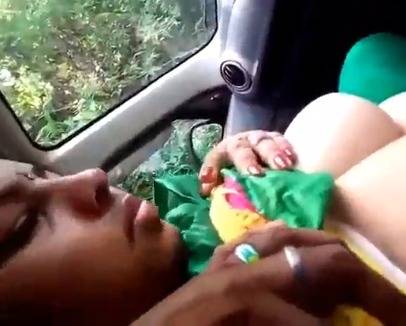 Kerala aunty nude video inside car with Mallu audio