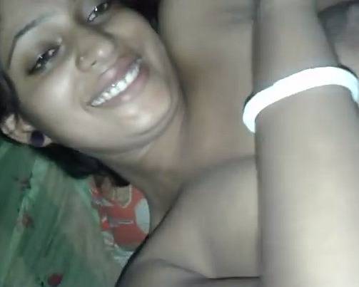 Dammn beautiful desi GF naked Valentine video