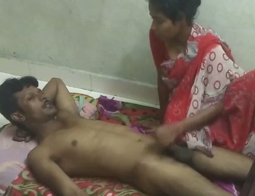 Saree sex XXX fuck video of desi couple 3 Saree sex XXX fuck video of desi couple