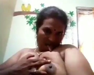 Badi boob aunty solo MMS