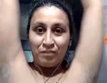 Sexy Paki nude show