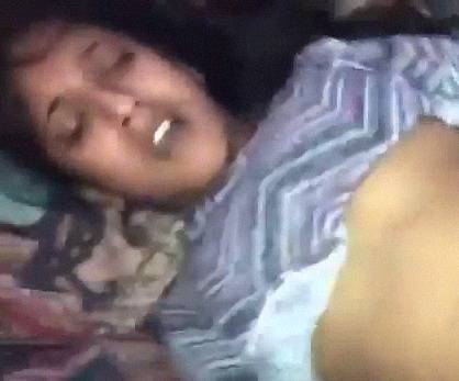 Desi girl’s tight chut fucked by boyfriend at the hotel