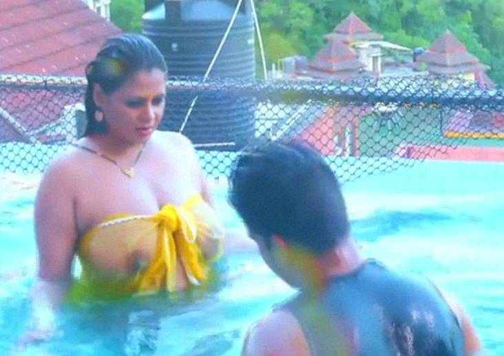 Peeping Tom - Sexy Hindi Movies - Episode 3