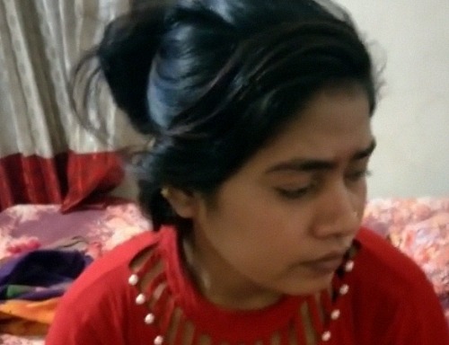 Bangladeshi kudi ki naked video captured by broker