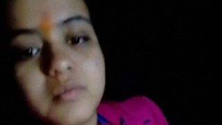 Bhojpuri horniest girl fingering with mehandi fingers MMS