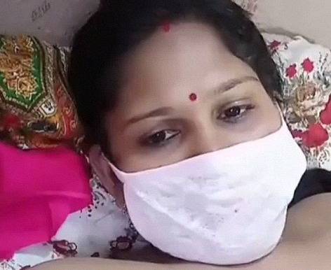 Laad Bazar aunty naked show of her big boobs