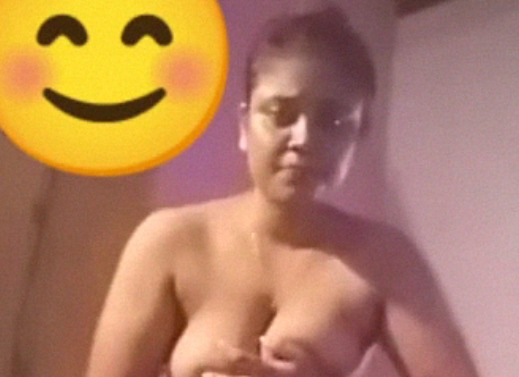 Lankan girl showing nude on video call