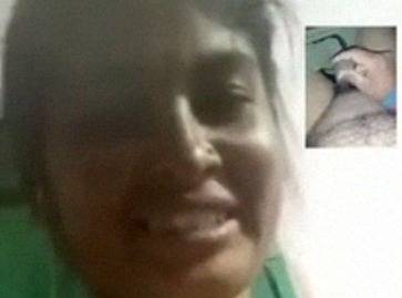 Malayali aunty showing boobs making a guy masturbate on the video call