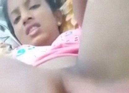 Mumbai Solapur teenage girl fingering MMS leaks