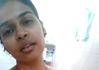 Hd Video - Showering desi girl selfie MMS video leaked - New Leaked Chudai Sex Desi MMS