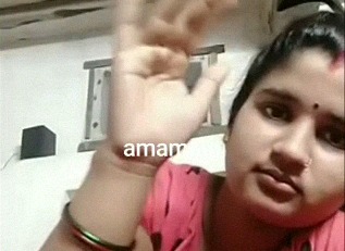 Village ki bhabhi – Naked dressing video