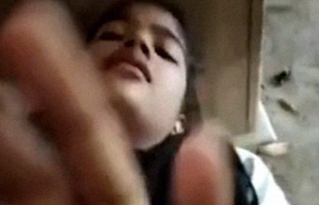 Amateur Bangladeshi teen enjoying sex with BF