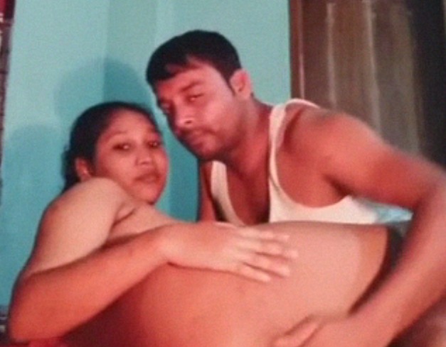 Watch Erotic porn video of sexy figured Bengali couple on Desi49
