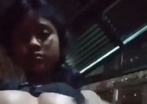 Local sexy Guwahati village girl fully naked pussy play video