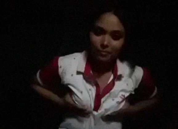 Sexy Bengali village girl stripping nude fingering MMS