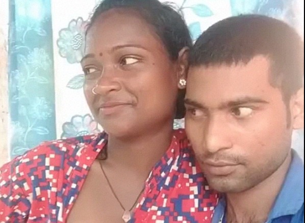 Dehati desi lovers ki nipple fondling romance video