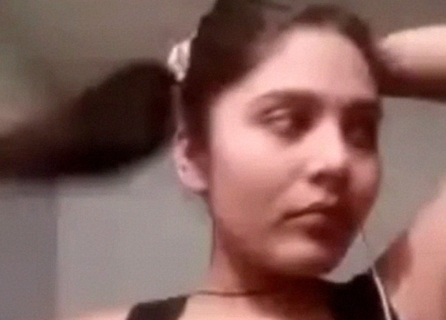 Naked desi nurse making solo MMS