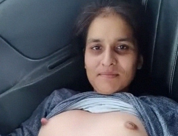 Carwale sexy exploration porn video with staff lady