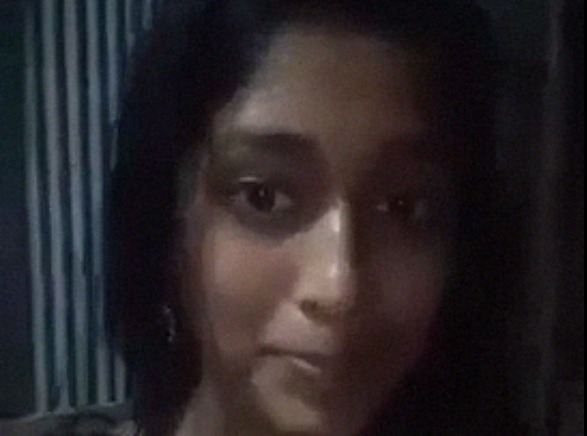 Village Bengali girl teasing nude porn - HamaterDesi.com