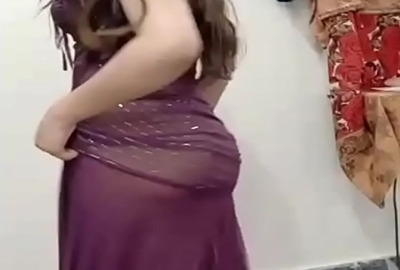 Bangladeshi milf stripping on Bollywood song