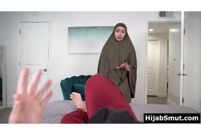 Watch Guy teaches his Pakistani stepmom how to fuck - Pakistani Sex on Desi49