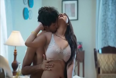 Sex web series of an innocent guy and a Mallu aunty
