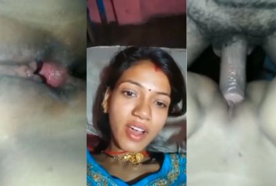 Married lady gets fucked by a guy in the desi sex video